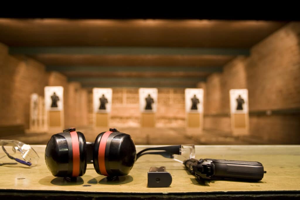 salle de stand de tir avec arme de catégorie B